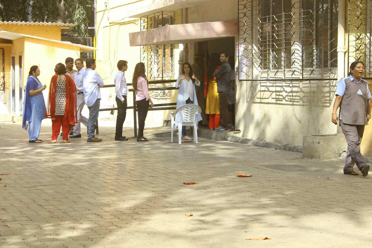 BMC Elections Shraddha Kapoor arrived to vote