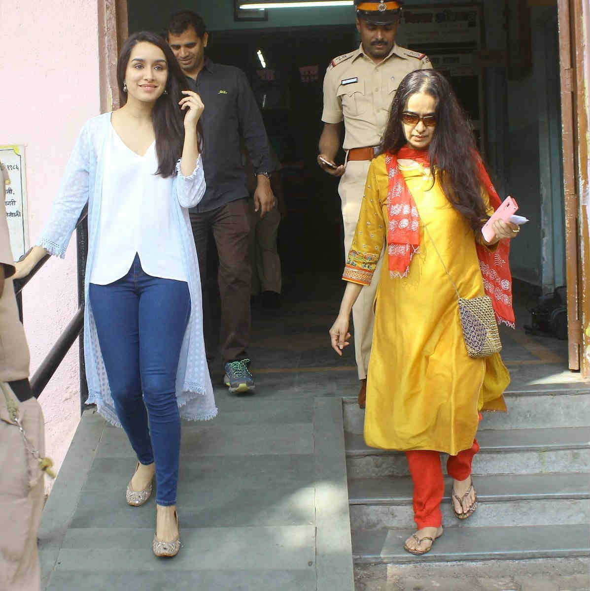 BMC Elections Shraddha Kapoor arrived to vote