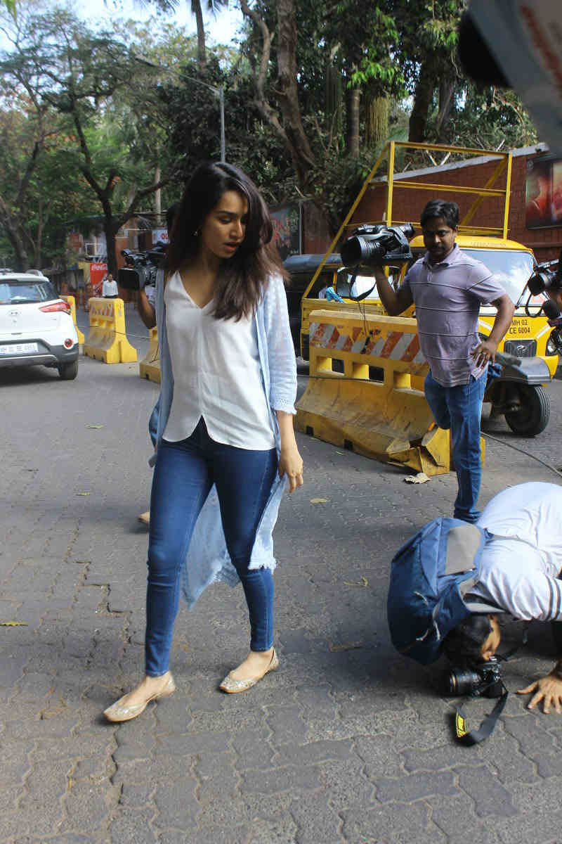 BMC Elections Shraddha Kapoor arrived to vote