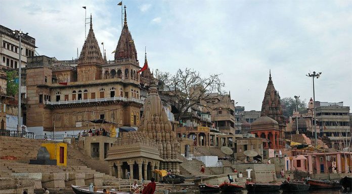 यूपी चुनाव: वाराणसी की जनता खड़ी कर सकती हैं भाजपा के लिए मुश्किलें Varanasi people could spell trouble for the bjp