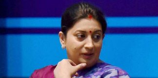 यूपी चुनाव : स्मृति इरानी ने कहा , अखिलेश का काम नहीं उनका झूठ बोलता हैं Smriti Irani said akhilesh lies speaks not work