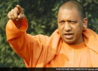 यूपी चुनाव : पूर्वी इलाको में आदित्यनाथ की वजह से मुश्किल में बीजेपी BJP in fix in eastern areas of up due to aditynath