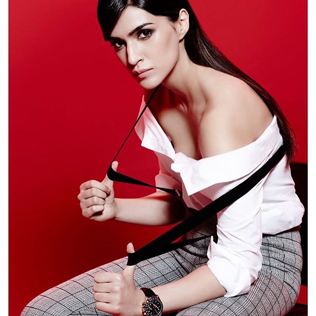 kriti sanon looking  hot in her latest photoshoot