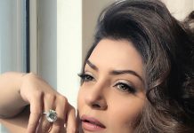 सुष्मिता सेन की यह हॉट तस्वीर सोशल मीडिया पर हुई वायरल Sushmita Sen's hot photos became viral on social media