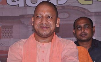 ”देश में मोदी , प्रदेश में योगी ” के नारे के साथ योगी आदित्यनाथ बने यूपी के मुखिया reasons behind the Yogi becoming the CM of UP