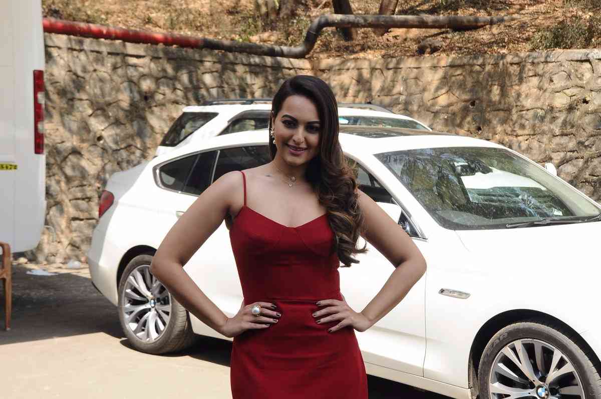 Sonakshi Sinha on Nach Baliye 8's promo shoot.