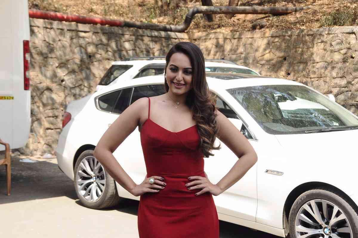 Sonakshi Sinha on Nach Baliye 8's promo shoot.