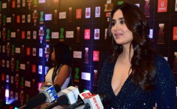 अवार्ड शो पर आकर्षण का केंद्र बनीं करीना कपूर, नज़र आईं बेहद खूबसूरत Kareena Kapoor became the center of attraction at award show