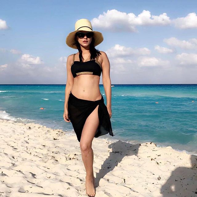 Sunny Leone, seen in Bikini after long time