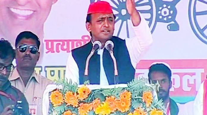 चुनाव प्रचार के दौरान अखिलेश ने भाजपा को बताया चालू पार्टी, कानपूर रेल हादसे पर उठायें सवाल. During the current election campaign, Akhilesh said BJP is chalu party
