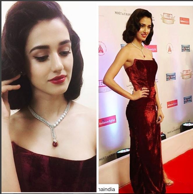 disha patani looks good at award show