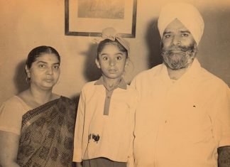 बचपन में कुछ इस प्रकार नज़र आते थे सुनील ग्रोवर और नवजोत सिंह सिधू , यहाँ देखें द कपिल शर्मा शो के सभी कलाकारों की बचपन की तस्वीरें see childhood pictures of all the artists of the Kapil Sharma show.