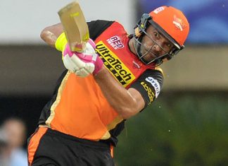 युवराज के बल्ले ने हैदराबाद को दिलाई शानदार जीत Yuvraj's bat gave a good victory to Hyderabad