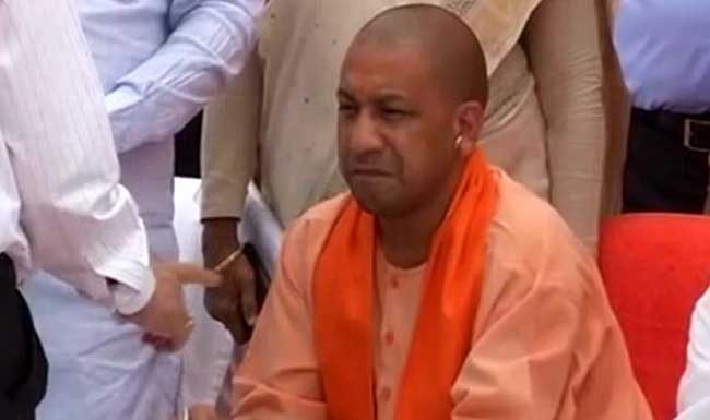 यूपी की योगी सरकार का रुख अफसरों के लिए हुआ कड़ा, मंत्रियों को भी दिए ये निर्देश. is up govt working to take revenge