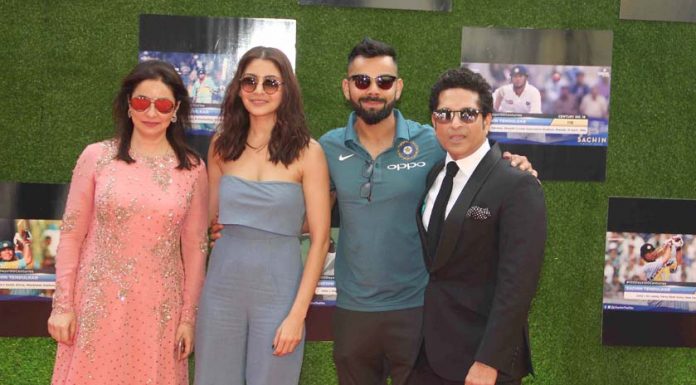 सचिन ऐ बिलियन ड्रीम्स के प्रीमियर पर एक साथ नज़र आये विराट और अनुष्का , देखें तस्वीरें virat and anushka were together at sachin a billion dreams premiere