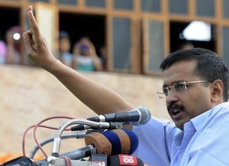 आप में छिड़ी जंग पर नेताओं ने दी सफाई. लेकिन खुलासे अभी बाकी हैं. war in aam aadmi party