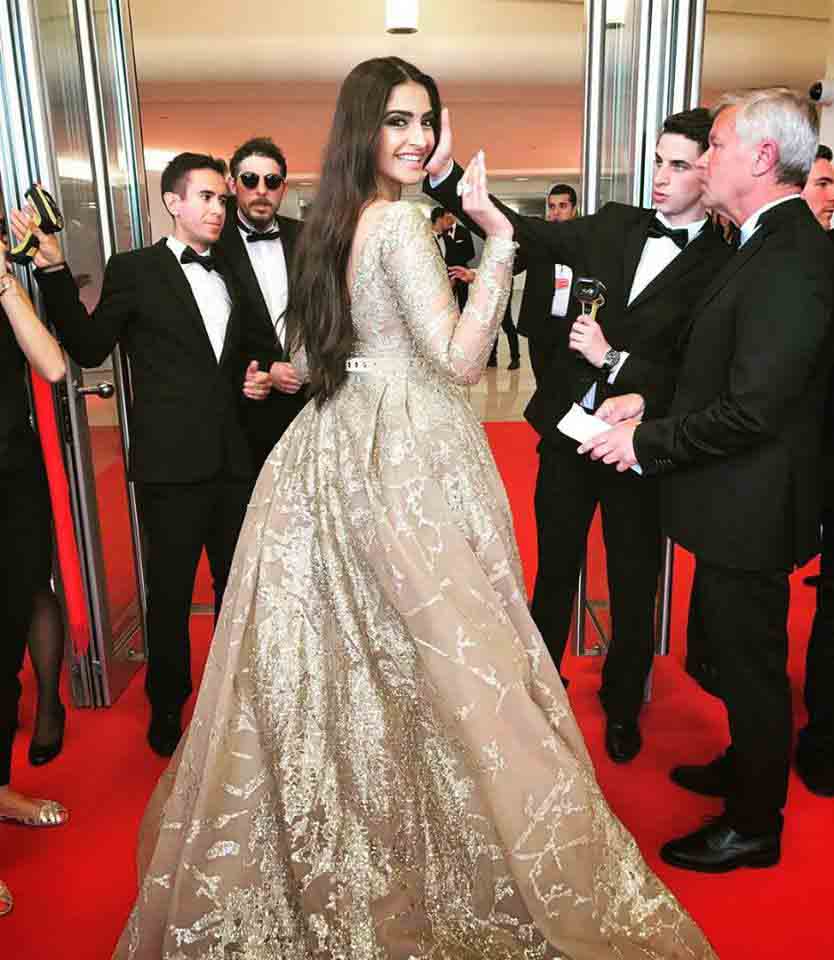 Sonam Kapoor in Golden Dress Up at Cannes Festival