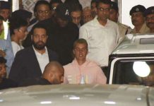 भारत पहुचे बीबर , जानिये कितने बजे और कैसे करेगे परफॉर्म justin bieber reached india