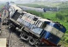 रेल मंत्री बदले लेकिन नहीं बदली हादसों की तस्वीर , 12 घंटे में 4 हादसे Rail minister changed