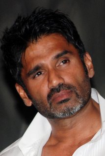 Know how Sunil Shetty earns 100 crores rupees a month even without doing a film