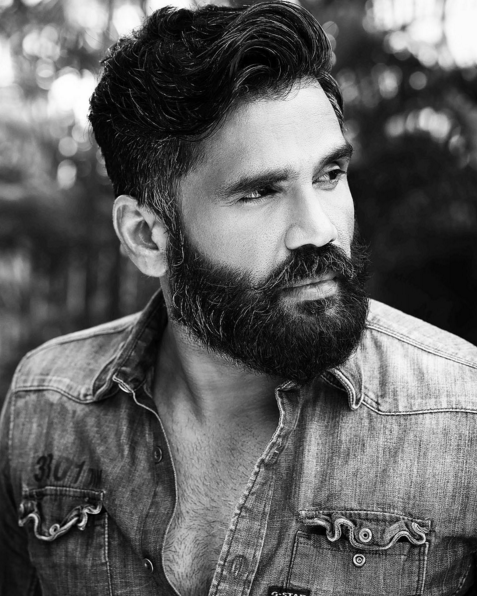 Know how Sunil Shetty earns 100 crores rupees a month even without doing a film