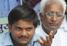 गुजरात चुनाव : हार्दिक ने कहा की बीजेपी के पास उनकी सेक्स सीडी हैं Hardik said that BJP has his sex CDs