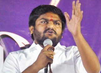 गुजरात राजनीति, सामने आई हार्दिक की सेक्स विडियो, बताया बीजेपी की साजिश Hardik's sex video