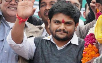 हार्दिक समर्थको ने दी कांग्रेस को धमकी, कहा पूरे गुजरात में कांग्रेस के खिलाफ प्रदर्शन , जानिये क्यों Know what Patel says in Gujarat