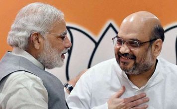 भरूच में बोले मोदी , केवल विकास ही हमारा मन्त्र bjp gives ticket to relative of the person who bought modi suit