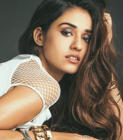 disha-patani-hot-photoshoot-for-maxim