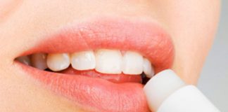 Remove lip darkness in 2 minutes
