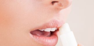 To avoid the torn lips in winter, make this balm at home only