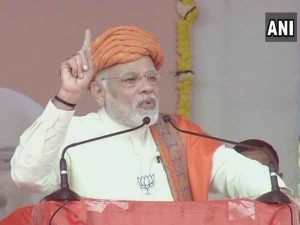 Modi gave reply to Mani Shankar's statement in Surat