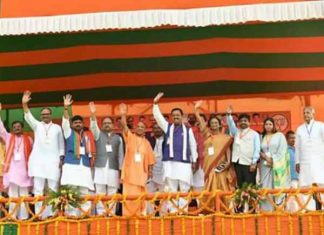 इन वजहों से गोरखपुर में ढह गया बीजेपी का अजेय किला For these reasons, the unstoppable fort of BJP collapsed in Gorakhpur