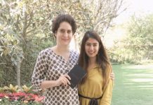 प्रियंका गाँधी को अपनी किताब गिफ्ट करने से सोशल मीडिया में ट्रोल हुई गुरमेहर कौर Gurmeher Kaur trolled on social media by gifting her book to Priyanka Gandhi