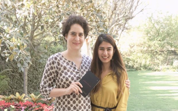 प्रियंका गाँधी को अपनी किताब गिफ्ट करने से सोशल मीडिया में ट्रोल हुई गुरमेहर कौर Gurmeher Kaur trolled on social media by gifting her book to Priyanka Gandhi