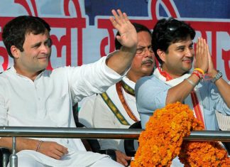 MP में कांग्रेस की तरफ से ज्योतिरादित्य का सीएम कैंडिडेट बनना लगभग तय, इस नेता ने वापिस खीचे अपने पैर Jyotiraditya will be cm candidate from the Congress in MP