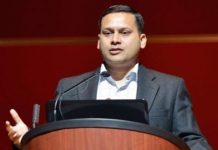 चुनाव आयोग से पहले तारीख बताने पर फसे मालवीय ने दी सफाई, नकवी ने कांग्रेस पर लगाया आरोप bjp it cell head Malviya in trouble