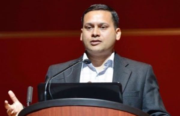 चुनाव आयोग से पहले तारीख बताने पर फसे मालवीय ने दी सफाई, नकवी ने कांग्रेस पर लगाया आरोप bjp it cell head Malviya in trouble