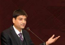 एक और बैंक घोटाला, 14 बैंको से एक हजार करोड़ लेकर विदेश भागा कारोबारी Another bank scam of 1000 crores