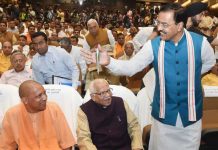 जानिये क्यों एक नहीं लिख पा रहे योगी के विधायक और मंत्री, सीएम ने एक की जगह कड़ी पाई बनाने की दी ट्रेनिंग Know why the Yogi's legislator and minister, unable to write