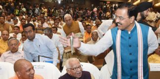 जानिये क्यों एक नहीं लिख पा रहे योगी के विधायक और मंत्री, सीएम ने एक की जगह कड़ी पाई बनाने की दी ट्रेनिंग Know why the Yogi's legislator and minister, unable to write