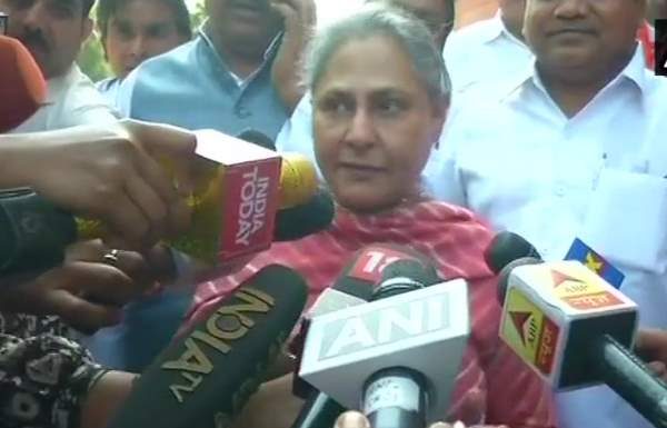 नरेश अग्रवाल ने जया बच्चन पर की अभद्र टिप्पणी, देशभर में हो रही आलोचना, सुषमा स्वराज ने अग्रवाल को घेरा naresh aggarwal unwarranted remarks on jaya bachan