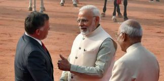 मोदी ने पाकिस्तान उच्चायुक्त के सामने ही पकिस्तान को सुनाई खरी खोटी pm modi used strong words against terrorism