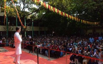 हमारी सरकार आई तो बदल देंगे जीएसटी का 28% वाला स्लैब : राहुल गाँधी If our govt cam we will change 28 % gst slab : rahul gandhi