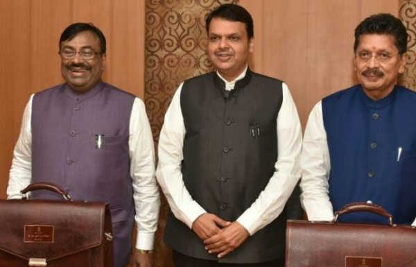 जानिये प्रदर्शन कर रहे किसानो को महाराष्ट्र सरकार के वजट में क्या मिला ? know what farmers get from Government of Maharashtra in budget