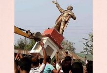 बीजेपी के आते ही त्रिपुरा में गिराई गई व्लादिमीर लेनिन की प्रतिमा, कई नेताओं के आये विवादित बयान Statue of Vladimir Lenin dropped in Tripura as soon as BJP came to power in tripura
