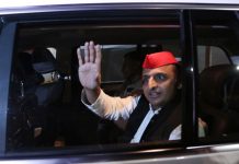 बुआ मायावती ने बबुआ अखिलेश के लिए जीत बाद भेजी ये महगी कार, बबुआ ने कहा थैंक यू, योगी खेमे में हलचल mayawati sends expensive car to akhilesh yadav after winning election