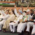 कांग्रेस महाधिवेशन: 2019 के लिए तैयार हुई कांग्रेस, सोनिया ने मोदी पर किया हमला, भावुक राहुल ने माँ को लगाया गले Congress ready for 2019, Sonia attacked Modi