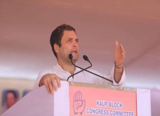 छोटे उद्योगपतियों के अपमान का मोदी जी कोई हक़ नहीं – राहुल गाँधी Modiji is not entitled to insult small industrialists - Rahul Gandhi